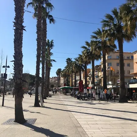 Studio Dans Proximite Mer Avec Piscine Bandol
