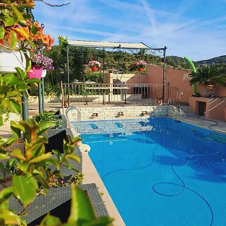 Studio Dans Proximite Mer Avec Piscine