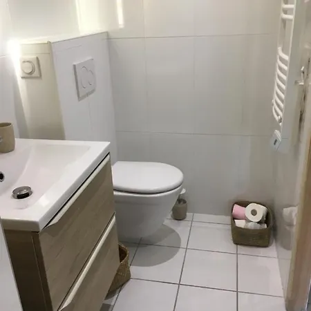 Studio Dans Proximite Mer Avec Piscine *